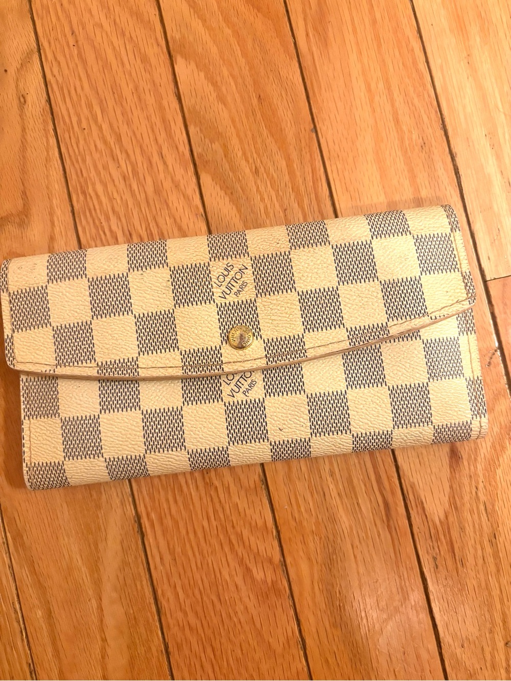 Fashion Wallet - Cream / white and grey Checkered